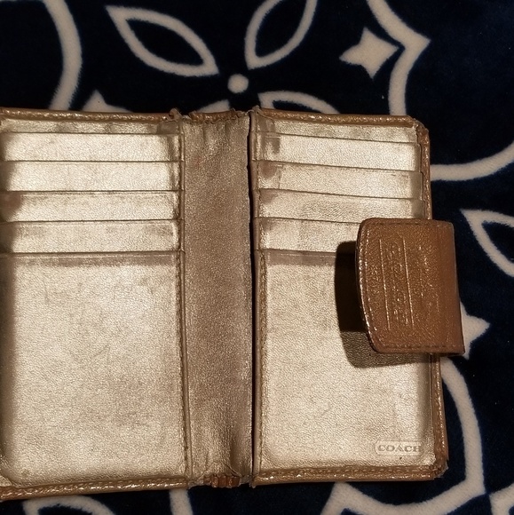 Coach Wallet Authentic - Picture 2 of 6